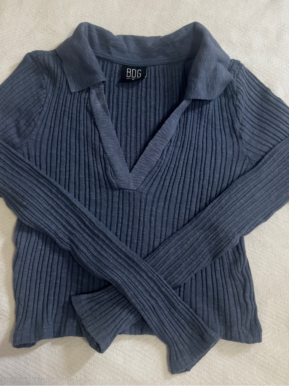 BDG Ribbed V-Neck Polo Sweater in Slate